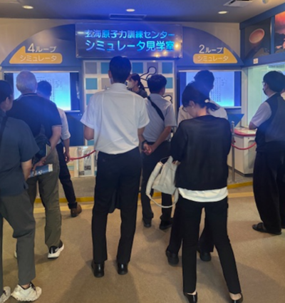 画像：教職員向け研修・施設見学会の様子