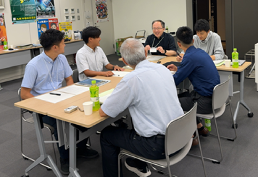 画像：教職員向け研修・施設見学会の様子